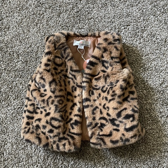 Bailey’s Blossom Cheetah Fur Vest - Picture 1 of 1